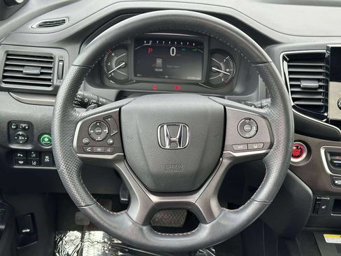 Used 2023 Honda Passport TrailSport image 11