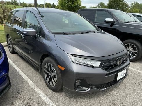 Used 2026 Honda Odyssey EX-L image 7