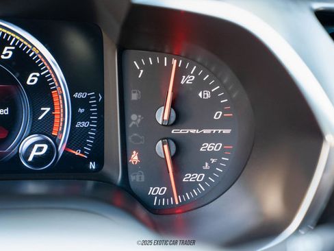 Used 2019 Chevrolet Corvette Stingray Coupe w/ Carbon Flash Badge Package image 31