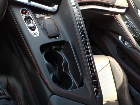 Used 2023 Chevrolet Corvette Stingray Premium Cpe w/ Z51 Performance Package RWD image 19