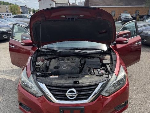 Used 2016 Nissan Altima 3.5 SL FWD image 19