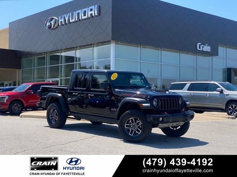 Used 2026 Jeep Gladiator Mojave AWD/4WD image 1
