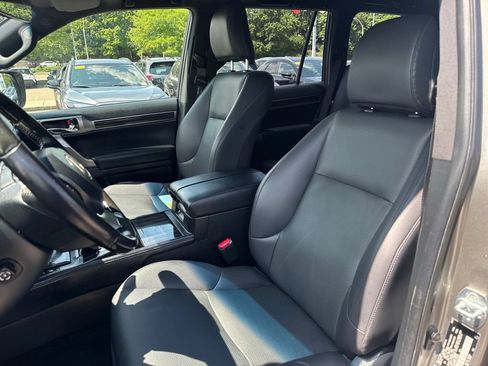 Used 2020 Lexus GX 460 Premium AWD/4WD image 18