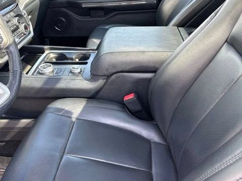 Used 2023 Ford Expedition Max XLT AWD/4WD image 5