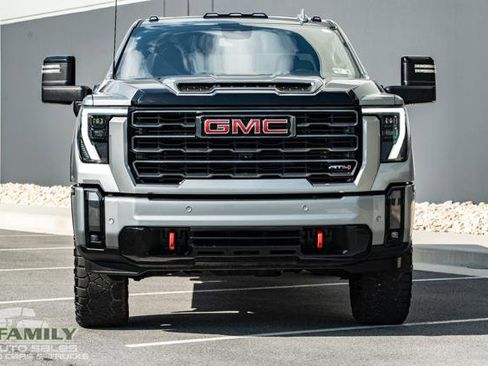 Used 2024 GMC Sierra 2500 AT4 w/ AT4 Preferred Package image 16