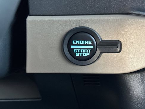 New 2025 Ford Bronco Big Bend w/ Black Diamond Package image 22