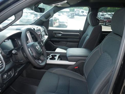 Used 2025 RAM 1500 Big Horn AWD/4WD image 2