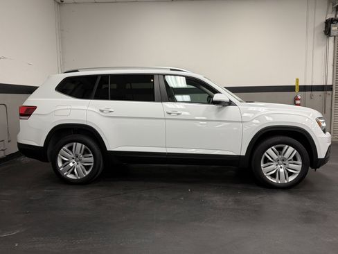 Used 2019 Volkswagen Atlas SE w/ Panoramic Sunroof Package image 5