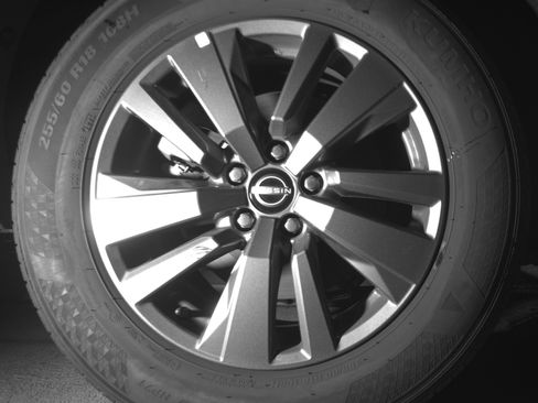 Used 2025 Nissan Pathfinder SV FWD image 15