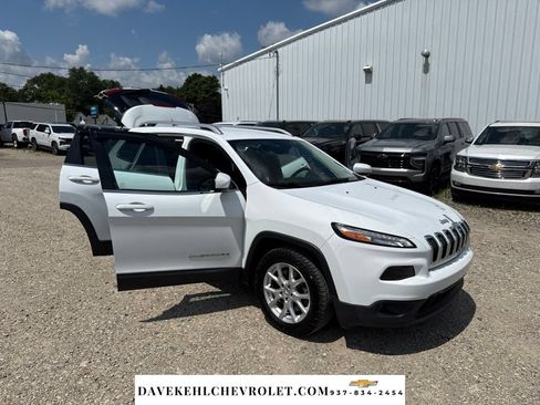 Used 2014 Jeep Cherokee Latitude FWD image 37