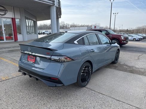 New 2026 Nissan Sentra SR image 4