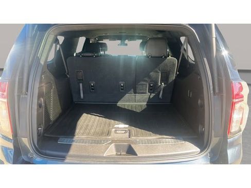 Used 2021 Chevrolet Suburban Z71 image 27