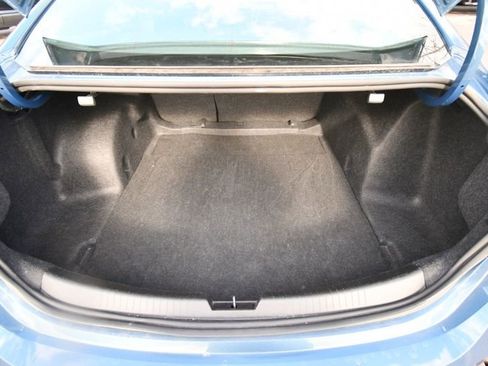 Used 2025 Chevrolet Malibu LT FWD image 7