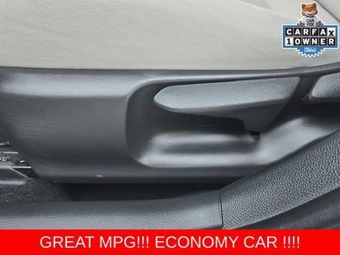 Used 2022 Toyota Corolla LE FWD image 25