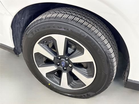 Used 2018 Subaru Forester 2.5i Premium AWD/4WD image 30