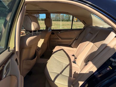 Used 2002 Mercedes-Benz E 320 4MATIC Sedan image 13