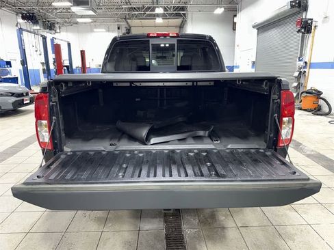 Used 2018 Nissan Frontier SV w/ Value Truck Package image 11