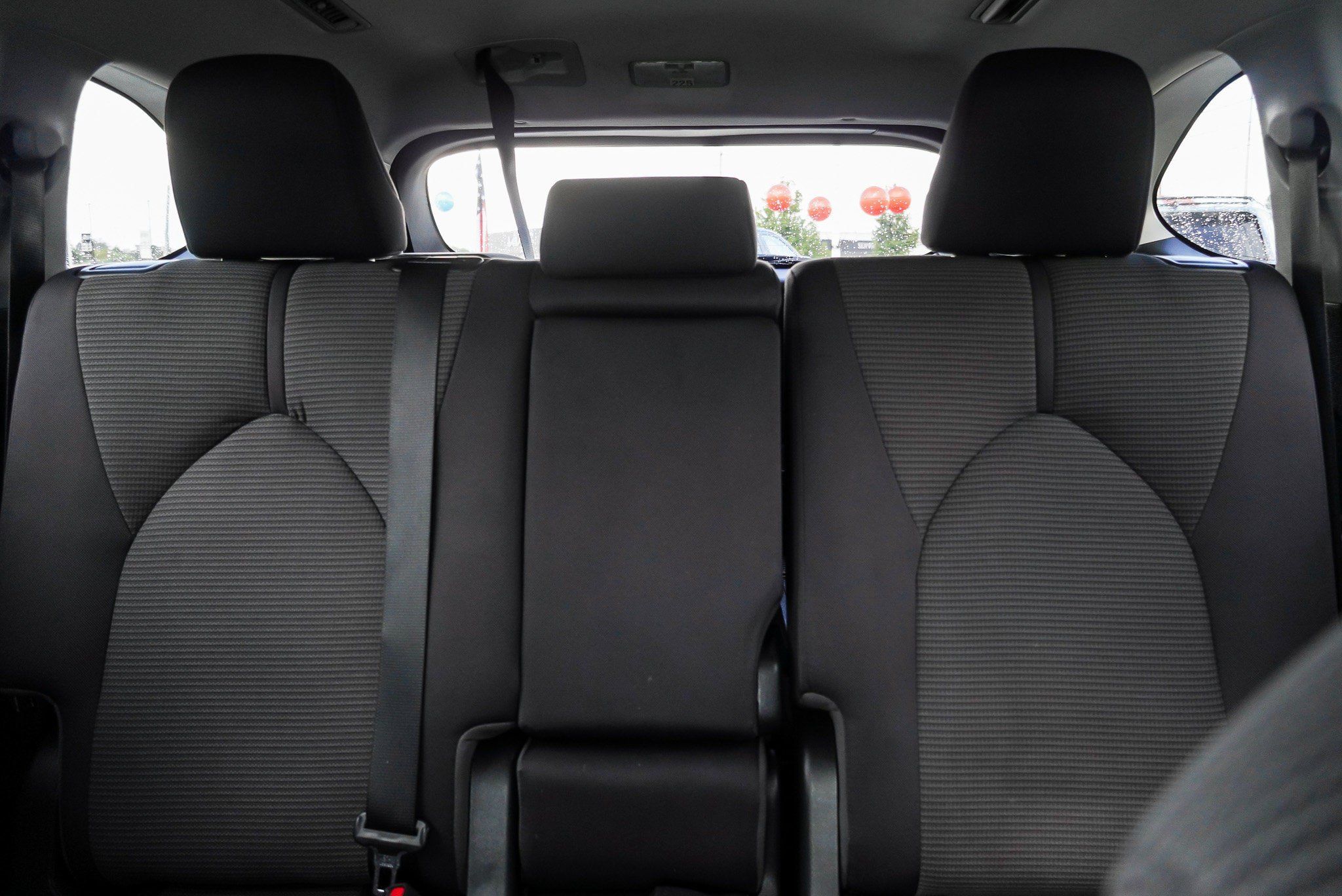 Used 2023 Toyota Highlander LE AWD/4WD image 22