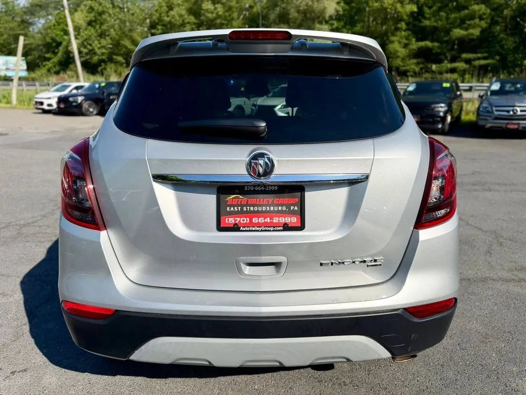 Used 2019 Buick Encore Sport Touring AWD/4WD image 7