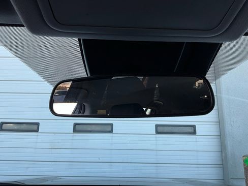 Used 2025 Toyota RAV4 XLE image 18