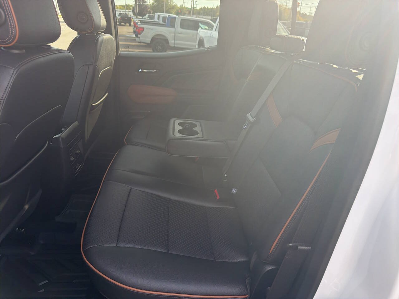 Used 2024 GMC Canyon AT4 w/ AT4 Premium Package AWD/4WD image 14