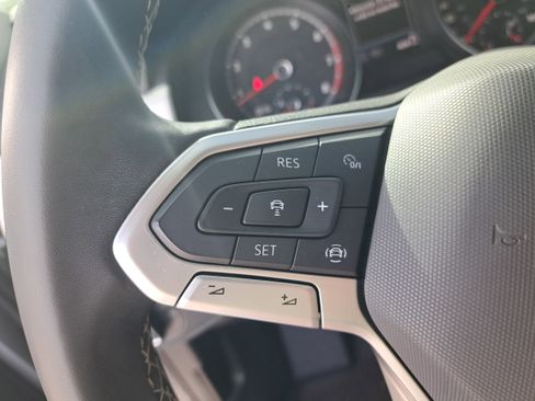 Used 2021 Volkswagen Atlas SE w/ Panoramic Sunroof Package image 19