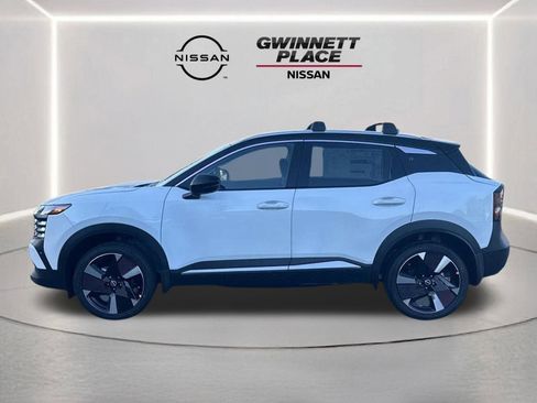 New 2026 Nissan Kicks SR image 8