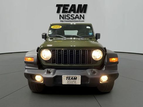Used 2024 Jeep Wrangler Sport AWD/4WD image 2