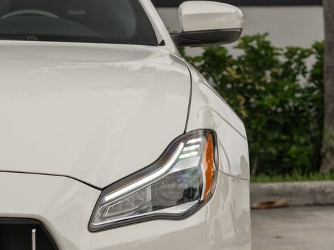 Used 2018 Maserati Quattroporte S GranSport image 4