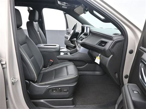 Used 2023 GMC Yukon XL SLT image 20