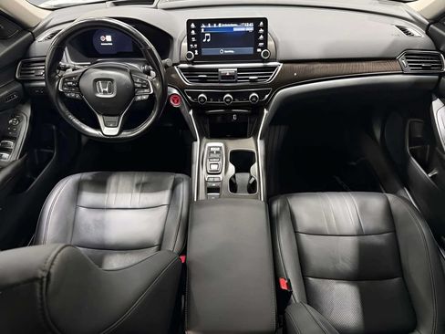 Used 2020 Honda Accord Touring image 31