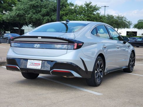 Used 2025 Hyundai Sonata SEL FWD image 5