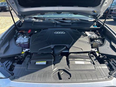 Used 2022 Audi Q8 Premium Plus w/ Premium Plus Package AWD/4WD image 30