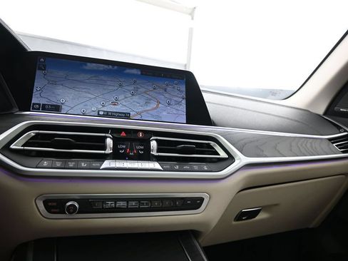 Used 2021 BMW X7 xDrive40i w/ Premium Package AWD/4WD image 19
