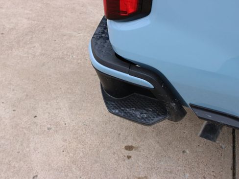 New 2026 Chevrolet Colorado LT image 13