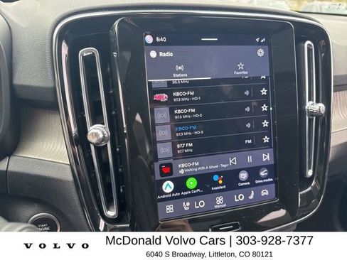 Used 2025 Volvo XC40 B5 Core image 6