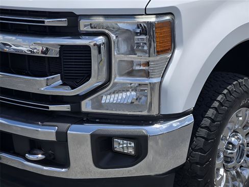 Used 2022 Ford F250 XLT w/ XLT Premium Package AWD/4WD image 10
