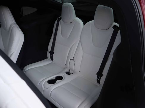 Used 2019 Tesla Model X Long Range AWD/4WD image 4