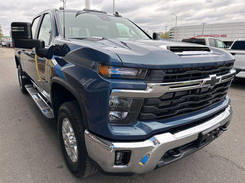 New 2026 Chevrolet Silverado 2500 LT AWD/4WD image 3