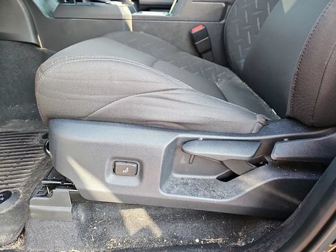 Used 2025 Toyota Tacoma SR5 RWD image 12
