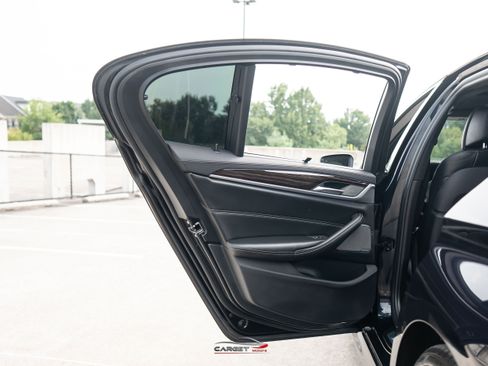 Used 2019 BMW M550i xDrive AWD/4WD image 48