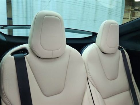 Used 2024 Tesla Model X image 28