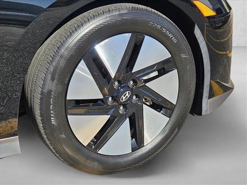 Used 2024 Hyundai Ioniq 6 SE image 22