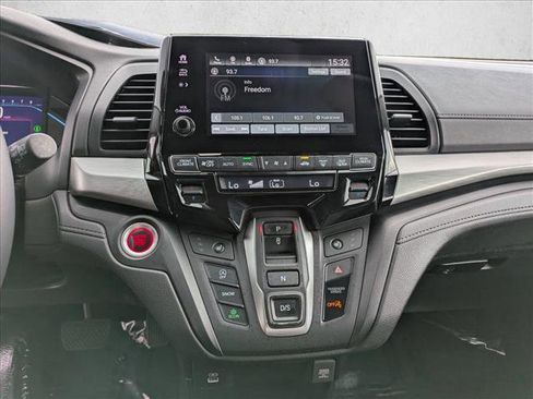 Used 2022 Honda Odyssey EX-L image 17