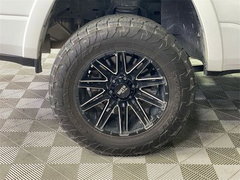 Used 2019 RAM 1500 Laramie w/ Sport Appearance Package image 18