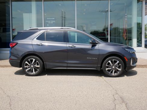 Certified 2022 Chevrolet Equinox Premier image 2