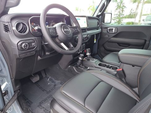 New 2026 Jeep Gladiator Sport image 12