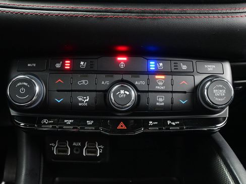 Used 2024 Dodge Durango GT image 20