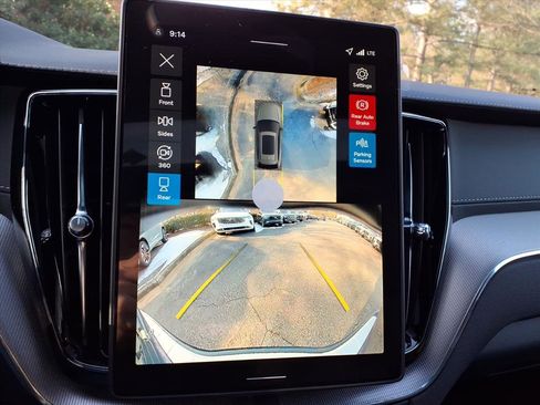 New 2026 Volvo XC60 B5 Ultra w/ Protection Package Premier image 18