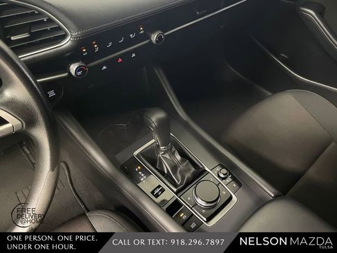Used 2021 MAZDA MAZDA3 s image 27